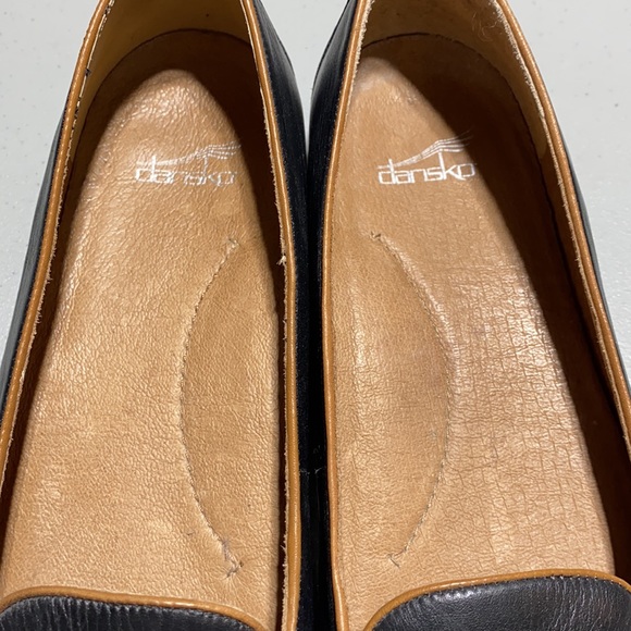 Dansko size 40 2-tone loafers - Picture 2 of 4